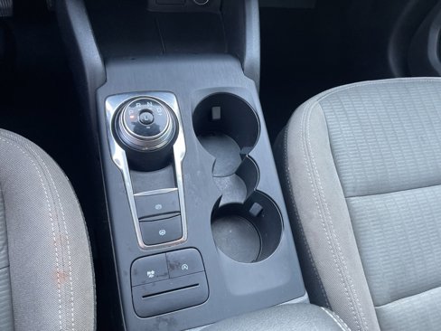 Used 2020 Ford Escape S image 18