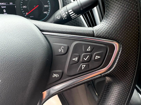 Used 2024 Chevrolet Malibu LT image 12