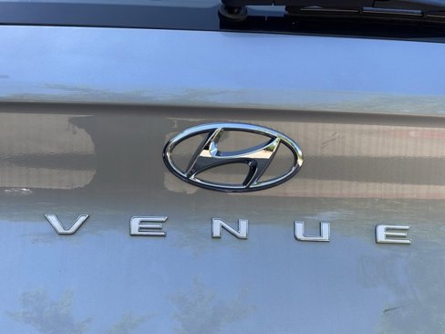 New 2025 Hyundai Venue SE image 33