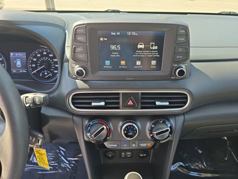Used 2020 Hyundai Kona SE image 14