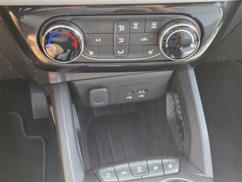 Used 2024 Chevrolet TrailBlazer LT w/ LT Cold Weather Package image 22