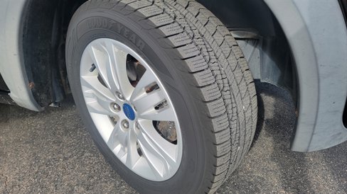 Used 2010 Ford Transit Connect XLT image 11