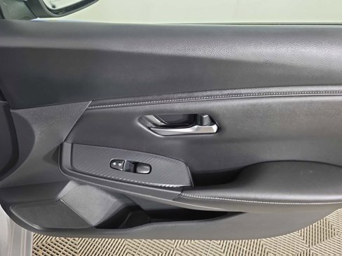 Used 2023 Nissan Sentra SV image 60