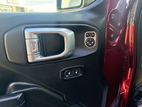Used 2022 Jeep Wrangler Unlimited Sport image 13
