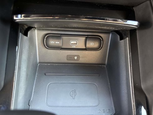 Used 2022 Kia Telluride SX w/ SX Prestige Package image 26