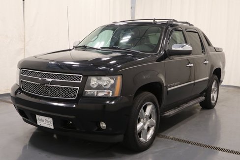 Used 2012 Chevrolet Avalanche LTZ image 5