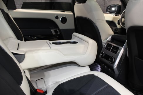 Used 2020 Land Rover Range Rover Sport HST image 39