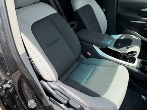 Used 2020 Chevrolet Bolt LT image 45