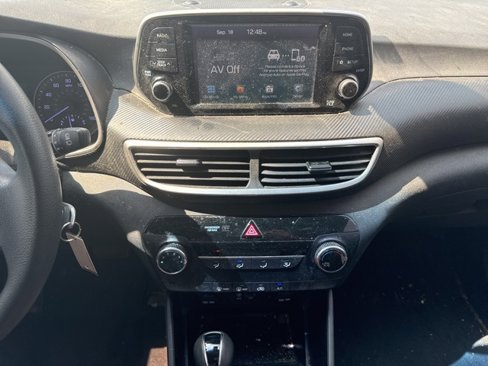 Used 2020 Hyundai Tucson SE w/ Cargo Package image 9