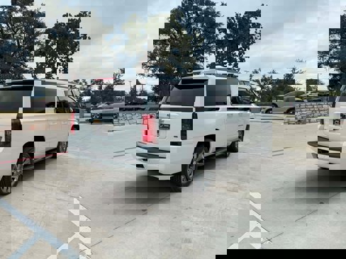 Used 2015 Chevrolet Suburban LS w/ Driver Alert Package image 6