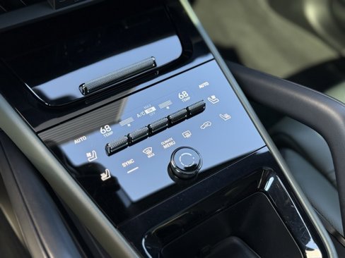 Certified 2024 Porsche Cayenne image 22