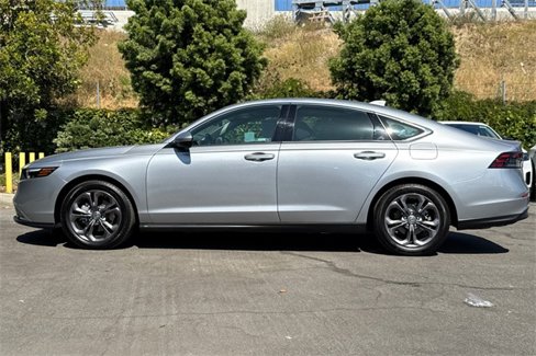 Certified 2023 Honda Accord EX image 9