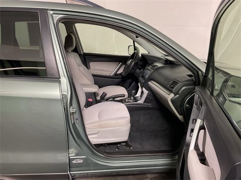Used 2015 Subaru Forester 2.5i Premium image 36