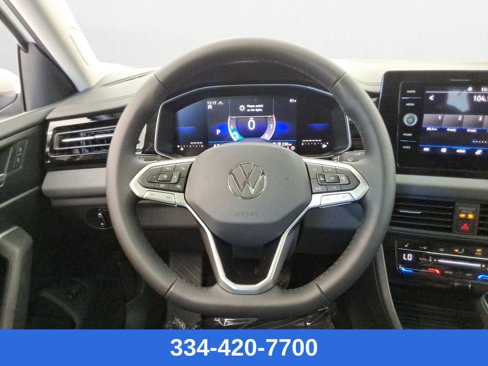 New 2025 Volkswagen Jetta SE image 14