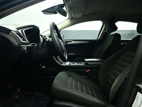 Used 2019 Ford Fusion SE image 13
