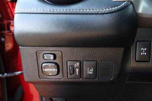 Used 2018 Toyota RAV4 XLE image 35