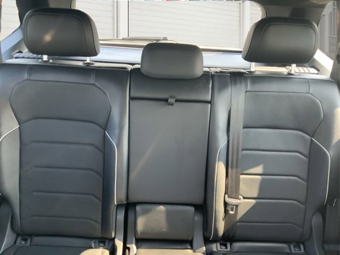 Used 2022 Volkswagen Tiguan SEL R-Line image 13