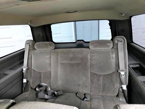 Used 2003 Chevrolet Suburban LS w/ LS Preferred Equipment Group image 8