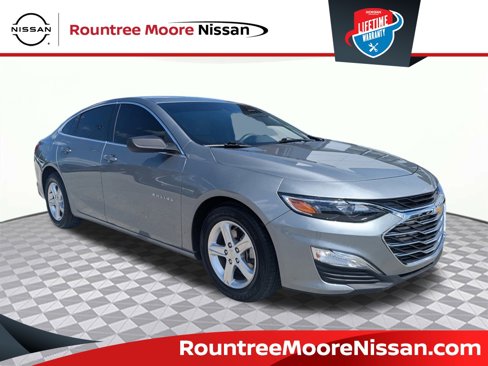 Used 2023 Chevrolet Malibu LS image 1