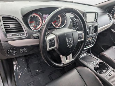 Used 2020 Dodge Grand Caravan GT image 10