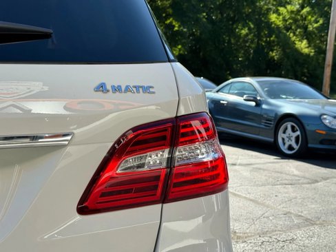 Used 2012 Mercedes-Benz ML 350 4MATIC image 42