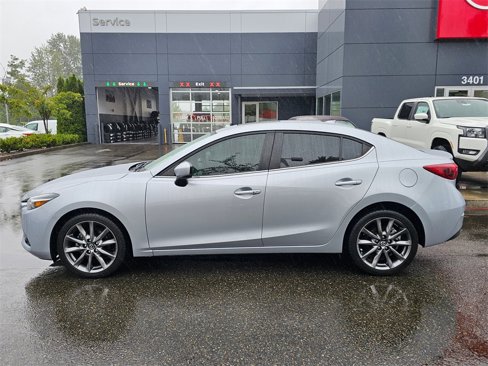 Used 2018 MAZDA MAZDA3 Grand Touring image 8