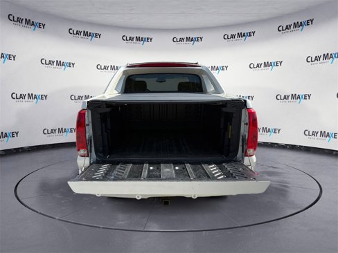 Used 2011 Cadillac Escalade EXT Premium image 16
