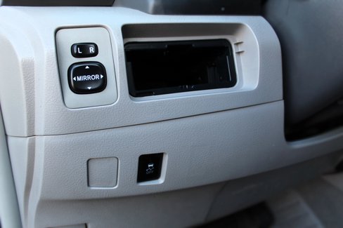 Used 2011 Toyota Camry image 14