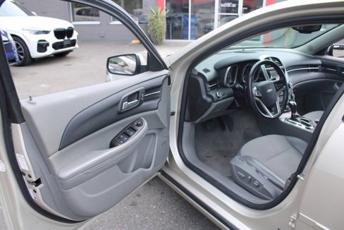 Used 2015 Chevrolet Malibu LT image 13