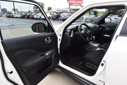 Used 2014 Nissan Juke S image 12
