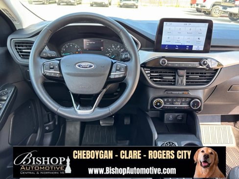 Used 2022 Ford Escape SE w/ Cold Weather Package image 27