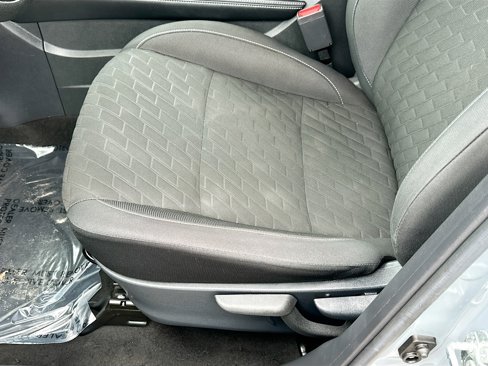 Used 2021 Nissan Kicks SV image 17