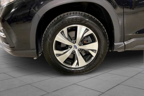 Used 2022 Subaru Ascent Premium w/ Convenience Package image 10