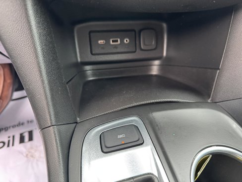 Used 2021 Chevrolet Equinox LT image 34