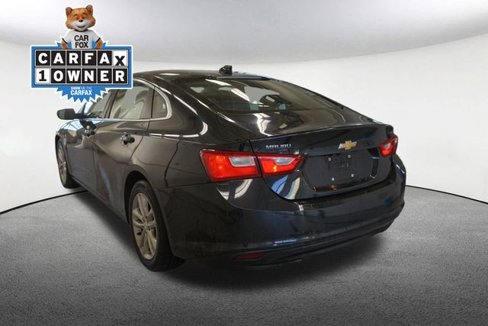 Used 2017 Chevrolet Malibu LT image 11