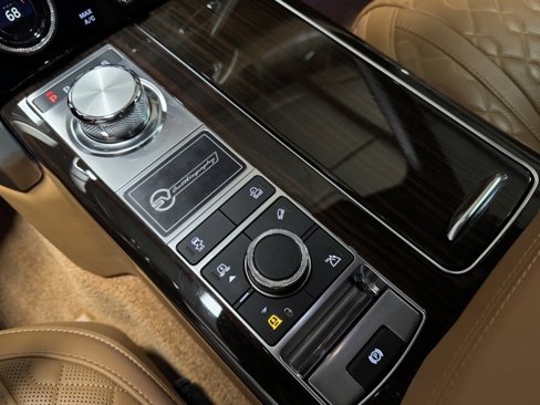 Used 2020 Land Rover Range Rover SV Autobiography Dynamic image 26