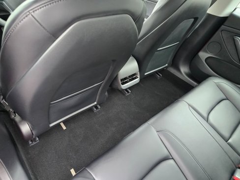 Used 2022 Tesla Model 3 Long Range image 33