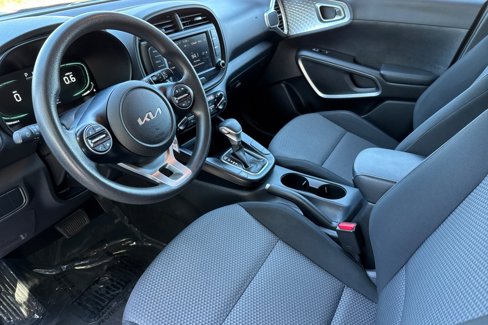 Used 2023 Kia Soul LX w/ LX Technology Package image 10