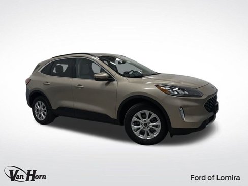 Used 2020 Ford Escape Titanium image 1