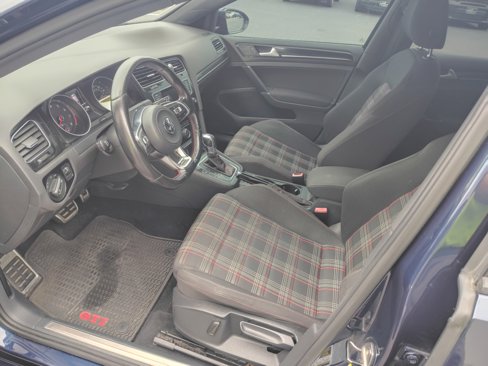 Used 2015 Volkswagen GTI S image 8