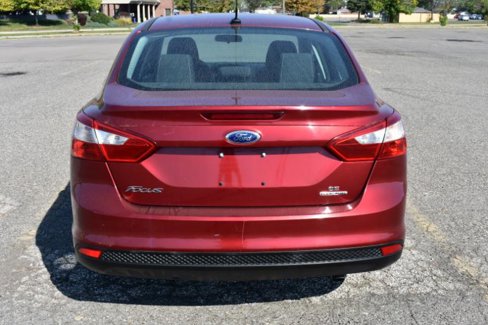 Used 2014 Ford Focus SE image 6