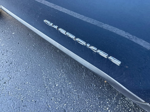 Used 2019 Jeep Cherokee Latitude Plus image 3