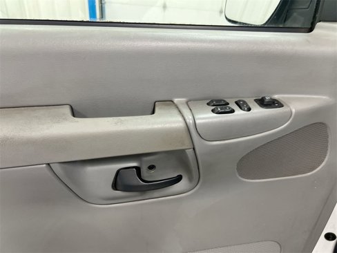 Used 2007 Ford E-150 and Econoline 150 image 19