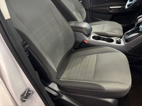 Used 2016 Ford Escape SE w/ Equipment Group 201A image 24