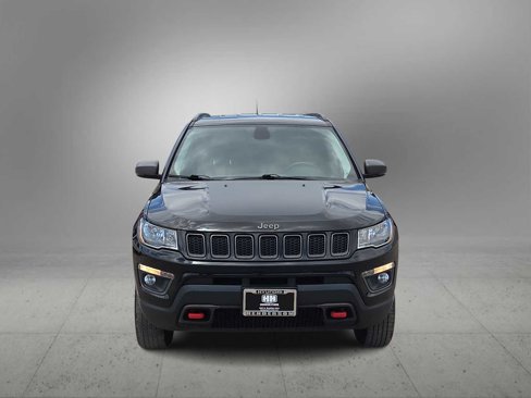 Used 2019 Jeep Compass Trailhawk image 3