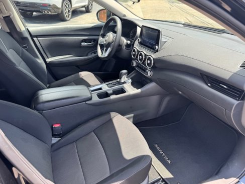 Used 2024 Nissan Sentra SV image 14