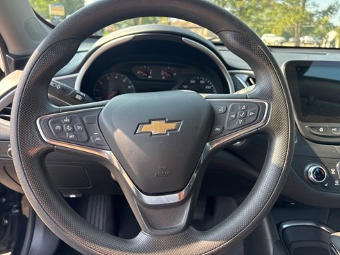 Used 2023 Chevrolet Malibu LT image 19