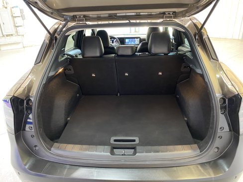 Used 2025 Nissan Kicks SR image 29