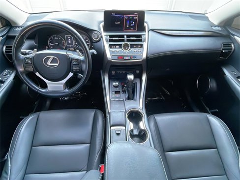 Used 2018 Lexus NX 300 FWD image 10