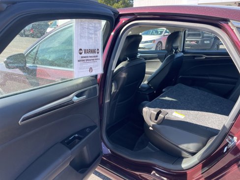 Used 2013 Ford Fusion SE image 29